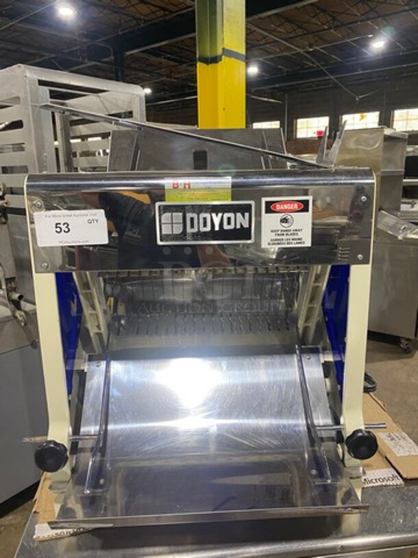 SWEET! Doyon Commercial Countertop Bread Loaf Slicer! WORKING WHEN REMOVED! Model: SM302 SN: DYN1201065 120V 60HZ 1 Phase - Image 1 of 11