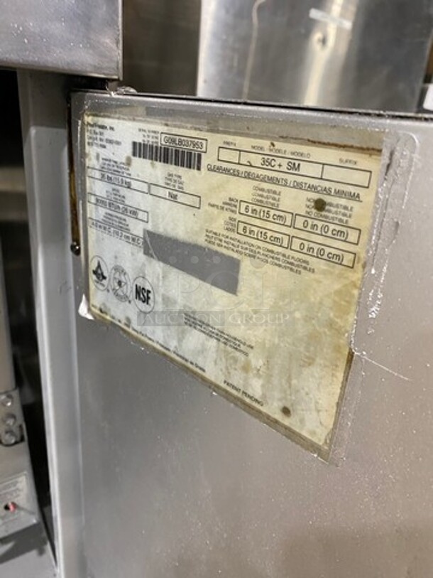 Pitco Commercial Natural Gas Powered Deep Fat Fryer! With 2 Metal Frying Baskets! All Stainless Steel! On Legs! Model: 35C SN: G09LB037953 - Image 8 of 9