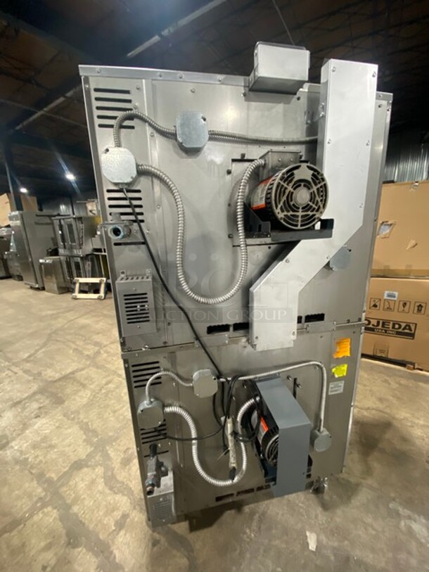 American Range Commercial Natural Gas Powered Double Deck Convection Oven! With Solid Doors! All Stainless Steel! On Casters! 2x Your Bid Makes One Unit! Model: MSD2 SN: 150708080 - Image 5 of 11