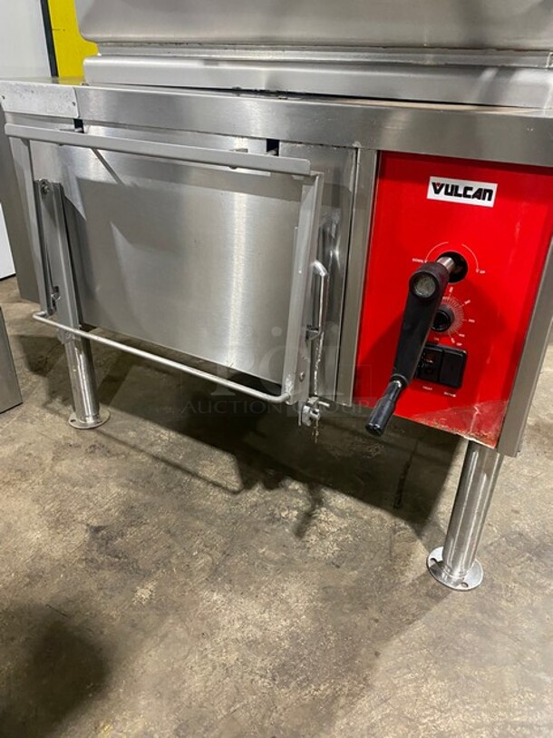 Vulcan Commercial Natural Gas Powered 30 Gallon Tilt Skillet/Braising Pan! All Stainless Steel! On Legs! WORKING WHEN REMOVED! Model: VG30 SN: 271155756 - Image 6 of 8