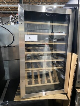 NEW! OUT OF THE BOX! SCRATCH-N-DENT! Whynter Single Door Wine Bottle Cooler/Chiller! With View Through Door! With Wooden Wine Racks! 34 Wine Bottle Capacity! Model: FWC341TS