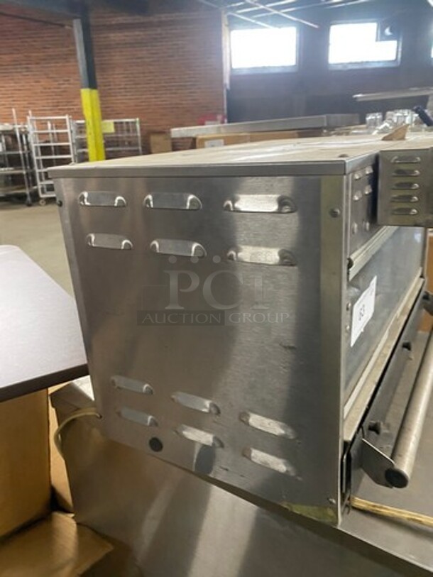 Hatco Commercial Countertop Food Warmer! All Stainless Steel! Model: GRMW3 SN: 3982250726 120V 60HZ 1 Phase - Image 2 of 8