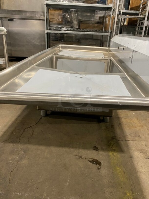 Commercial Single Bay Dish Washing Sink! With Dual Side Drainboards! With Back Splash! All Stainless Steel! - Image 2 of 6