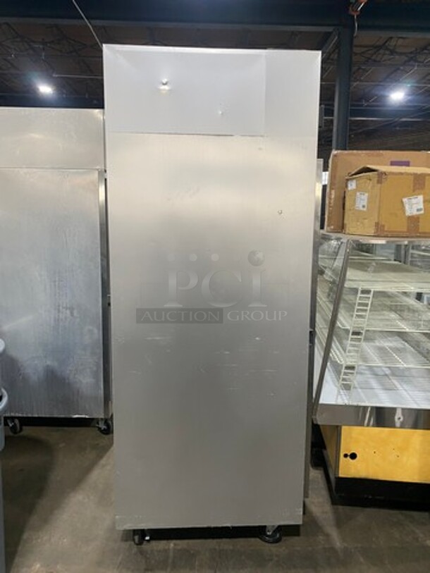 Traulsen Commercial Single Door Reach In Cooler! All Stainless Steel! On Casters! Working When Removed! Model: G10010 SN: T92741C15 115V - Image 4 of 9