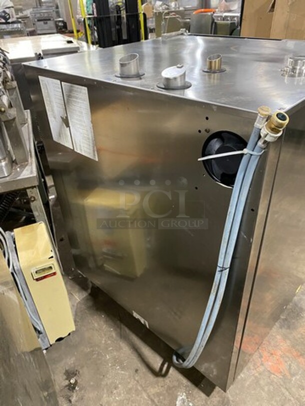 Fagor Commercial Natural Gas Powered Combi Oven! With View Through Door! Metal Oven Racks! All Stainless Steel! All Stainless! Model: AG101W SN: 8100200319 - Image 4 of 10