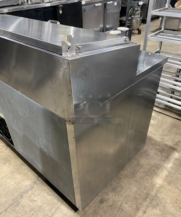 NICE! Beverage Air Commercial Refrigerated Pizza Prep Table! With Single Door Underneath Storage Space! All Stainless Steel! On Casters! Model: DP46! 115V 1PH - Image 4 of 11