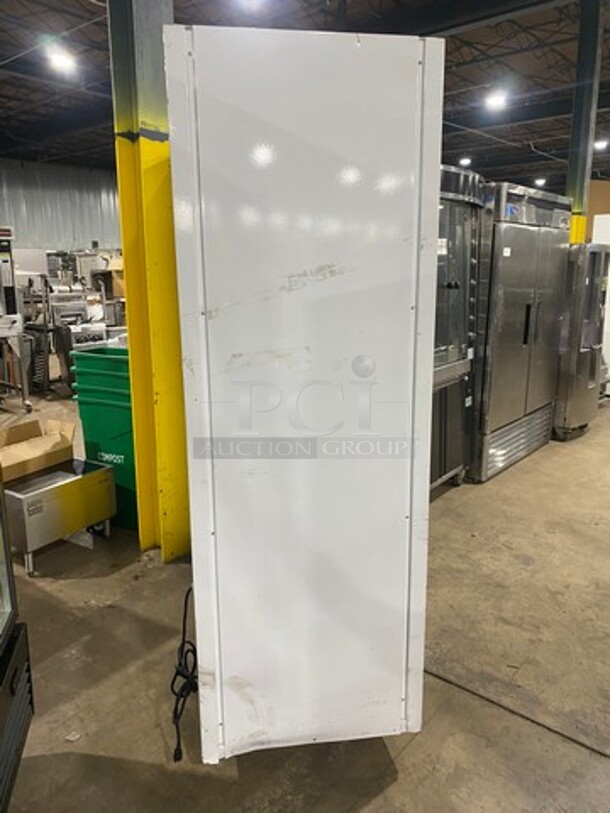 COMMERCIAL URBAN CULTIVATOR Model Commercial 001 Serial VLL-1804-104P3
120 Vac/60Hz - Image 2 of 10