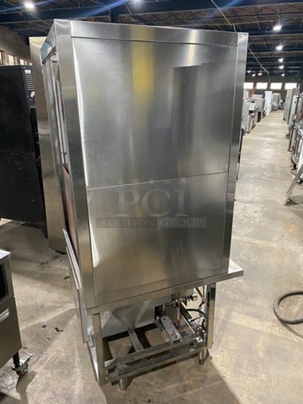 Commercial Gas Powered Cabinet Steamer! All Stainless Steel! On Legs! - Image 3 of 8