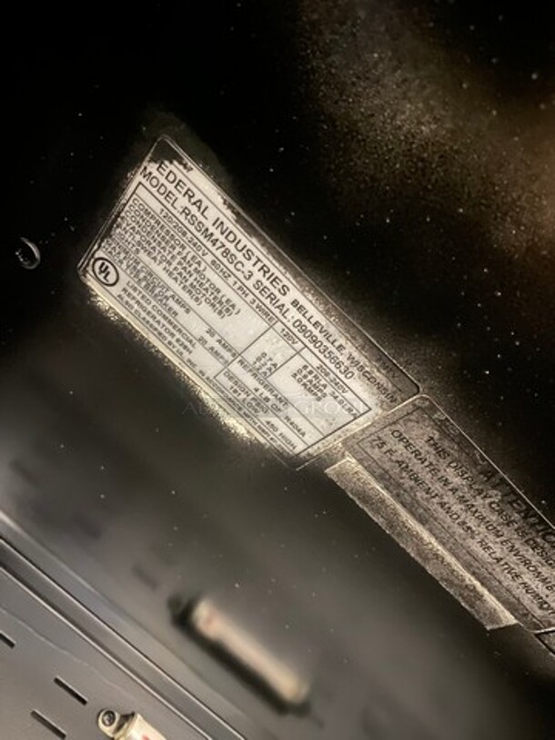 FEDERAL  Refrigerated Open Grab-N-Go Display Case Merchandiser! Model RSSM478SC-3 Serial 09090356630! 120/208/230V 1 Phase!  - Image 6 of 7