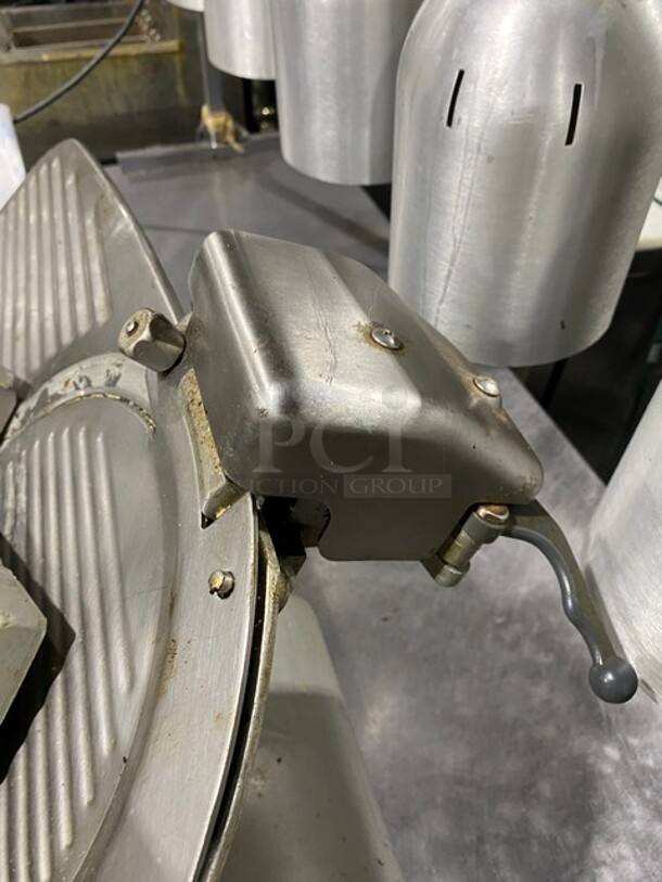 Hobart Commercial Countertop Deli Meat Slicer! All Stainless Steel! Model 1812 Serial 561044942! 120V 1Phase! - Image 4 of 8