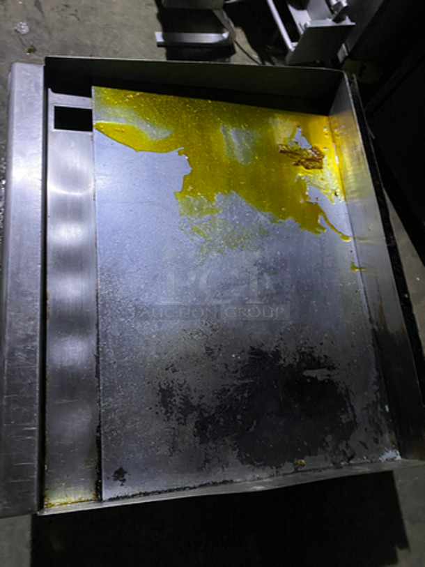 Imperial Commercial Countertop Natural Gas Powered Flat Top Griddle! With Back And Side Splashes! All Stainless Steel! On Small Legs! - Image 6 of 7