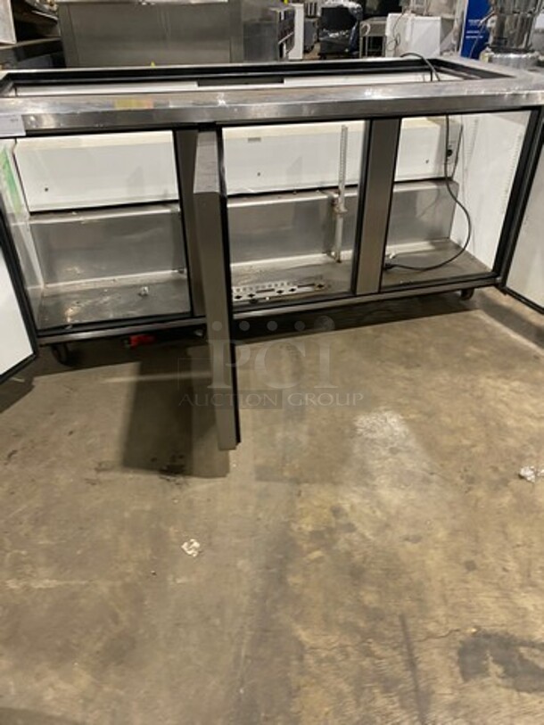True Commercial Refrigerated Sandwich Prep Table! With 3 Door Underneath Storage Space! All Stainless Steel! On Casters! WORKING WHEN REMOVED! Model: QA7230MB SN: 13758551 115V 1 Phase - Image 5 of 8