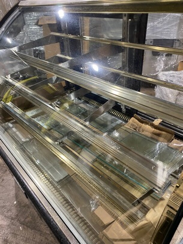 2016 Leader Commercial Refrigerated Display Case Merchandiser! With Curved Front Glass! With Rear Access Doors! Model: EMCB57D SN: NA08M1603B 115V 60HZ 1 Phase - Image 10 of 12