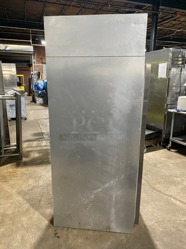 Continental Commercial Single Door Reach In Refrigerator! All Stainless Steel! Model: 1R SN: 13474246 115V 60HZ 1 Phase - Image 3 of 9