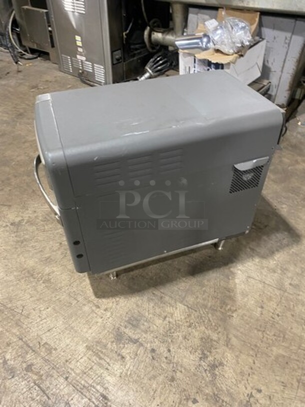 LATE MODEL! 2020 Turbo Chef Commercial Countertop Rapid Cook Oven! On Small Legs! Model: NGO SN: NGOD52018 208/240V 60HZ 1 Phase - Image 3 of 8