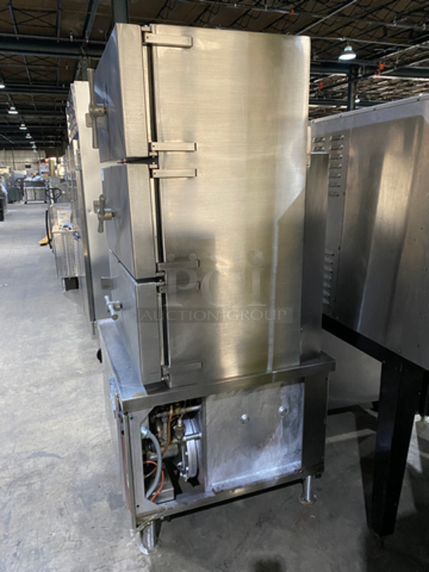 GREAT! Vulcan Commercial Triple Deck Pressure Steam Cooker! All Stainless Steel! On Legs! Model: VHL3G SN: 271155958 120V 60HZ 1 Phase - Image 3 of 10