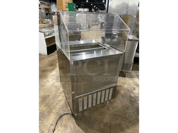 Turbo Air MST-28-N-711S Stainless Steel Commercial Prep Table w/ Poly Sneeze Guard. 115 Volts, 1 Phase. - Image 4 of 8