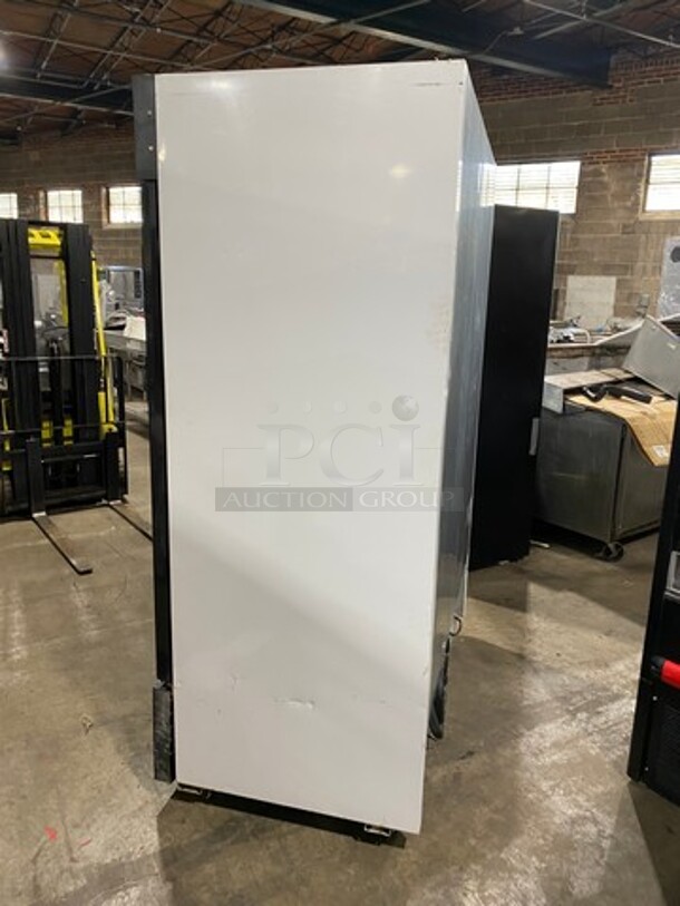 MIGALI 2 Section Glass Door Merchandiser Freezer W/ Poly Coated Racks! Model C-49FM-HC Serial C-49FM-HC00317061300920007 115V/60Hz/1 Phase   - Image 3 of 9