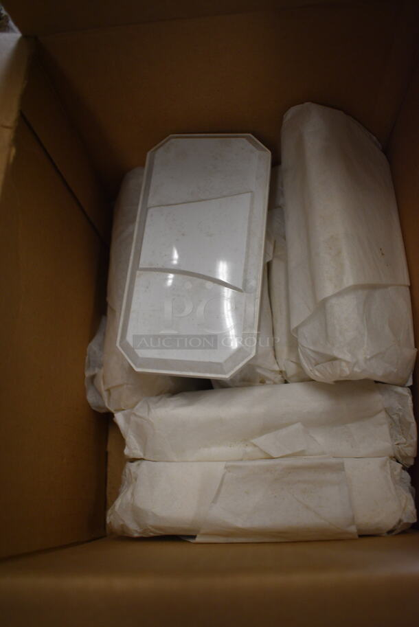 7 BRAND NEW IN BOX! Sparta 40414-00 White Poly Sweeper Crumbs. 6x3x1.5. 7 Times Your Bid!