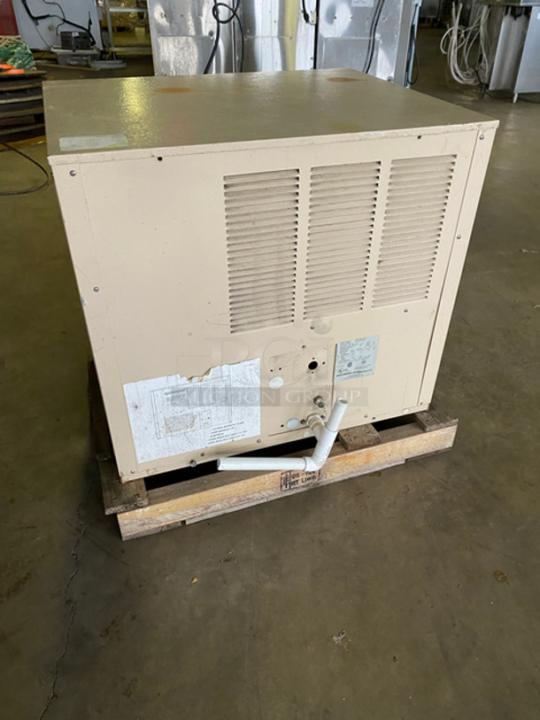 Scotsman Commercial Air-Cooled Ice Machine Head! Model: CM250AE1E SN: 20186909J 115V 60HZ 1 Phase - Image 3 of 7