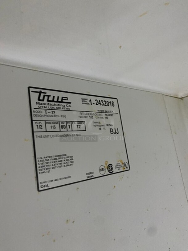 BEAUTIFUL! True Commercial 3 Door Reach In Refrigerator! With Poly Coated Racks! All Stainless Steel! Model T72 Serial 12432016! 115V 1Phase! On Casters! WORKING WHEN REMOVED! - Image 7 of 9