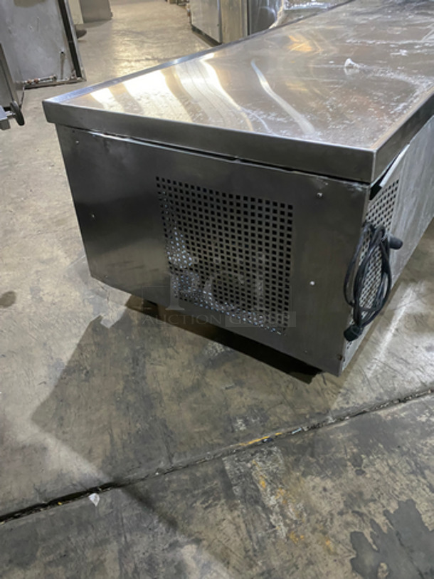 COOL! True Commercial Refrigerated 4 Drawer Chef Base! All Stainless Steel! On Casters! Model: TRCB96 SN: 7671376 115V 60HZ 1 Phase - Image 4 of 8