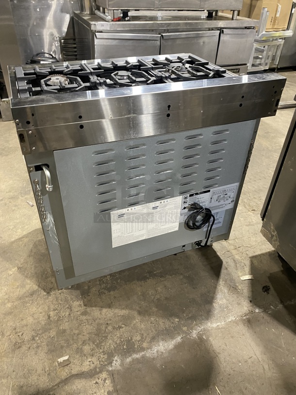 2019 AMAZING! ZLINE Gas Powered 6 Burner Stove! With Oven Underneath! Stainless Steel! On Legs! MODEL RG36
Serial 19061590289 120V/60Hz - Image 3 of 10