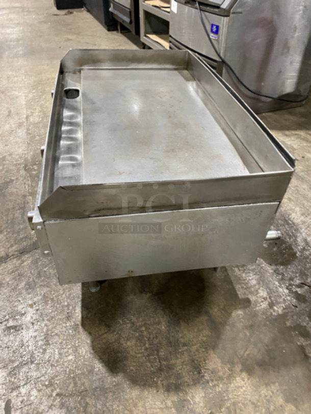 FAB! Commercial Countertop Natural Gas Powered Flat Top Griddle! With Back & Side Splashes! All Stainless Steel! On Legs! - Image 2 of 7