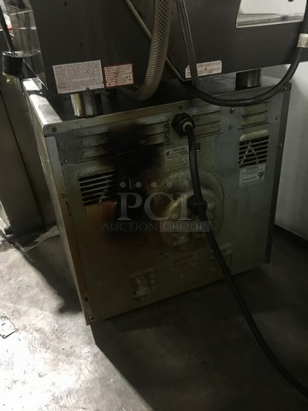 Merrychef Commercial Countertop Rapid Cook Oven! All Stainless Steel! Model: 402S SN: 0708003851 208V - Image 3 of 5