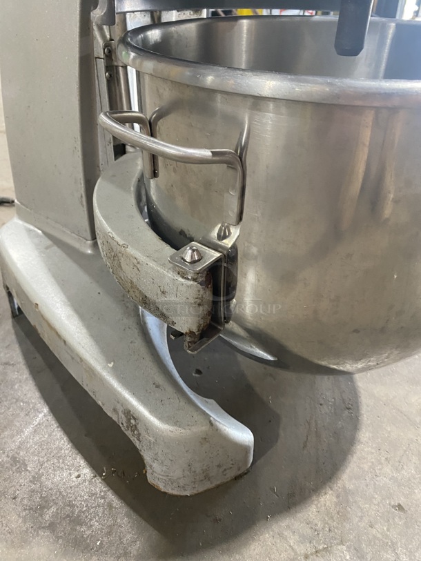Hobart Legacy HL200 Metal Commercial Countertop! Planetary Dough Mixer w/ Stainless Steel Mixing Bowl!100-120 Volts, 1 Phase SN:31-1501-777! - Image 7 of 11