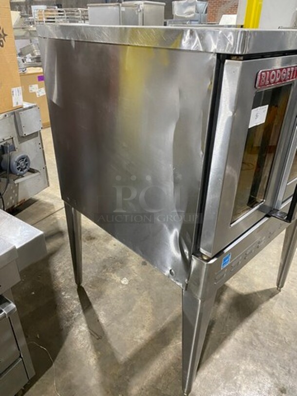 Blodgett Commercial Natural Gas Powered Convection Oven! With View Through Doors! Metal Oven Racks!  On Legs! - Image 2 of 7