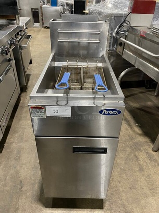 Atosa Commercial Natural Gas Powered Deep Fat Fryer! With Backsplash! With 2 Metal Frying Baskets! All Stainless Steel! On Legs! Model: ATFS40