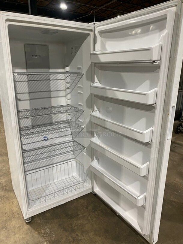 Frigidaire Single Door Freezer! With Poly Racks And Shelves! Model: FFFU20F2VW0 SN: BB11018648! 115V! - Image 5 of 9