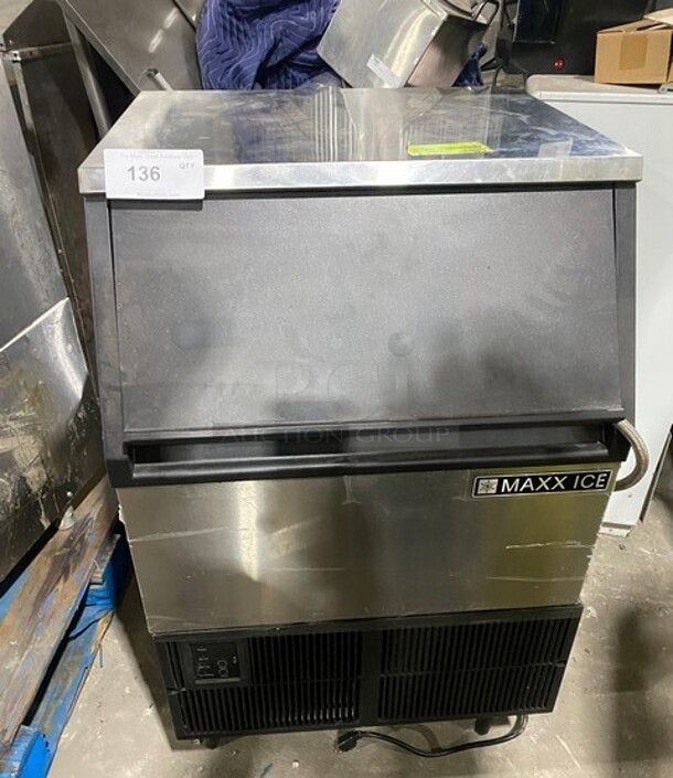2003 Asbury Maxx Ice Stainless Steel Commercial Self Contained Undercounter Ice Machine! MODEL MIM250 SN: 02500320225 115V - Item #1117188