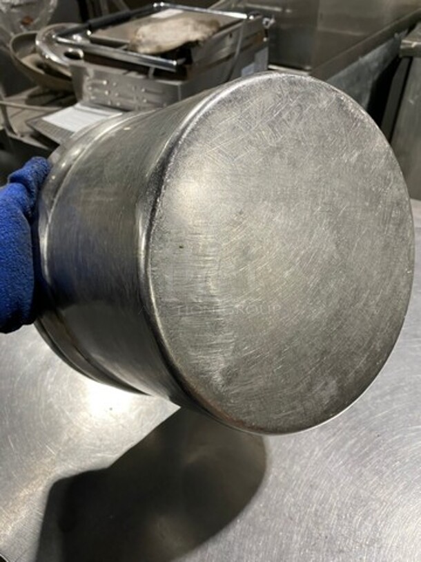 ALL ONE MONEY! Stainless Steel Round Soup Pan Insert! With 3 Lids! - Image 5 of 5