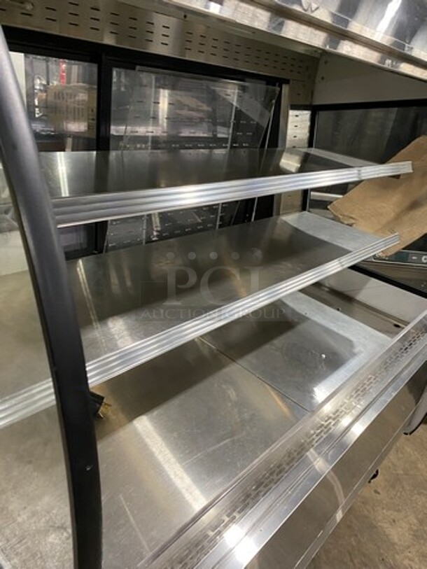 Federal Industries Commercial Refrigerated Grab-N-Go Open Case Merchandiser! With Rear Access Doors! Model: RSSM560SC5 SN: 130611769602 120/208/240V 60HZ 1 Phase - Image 5 of 8