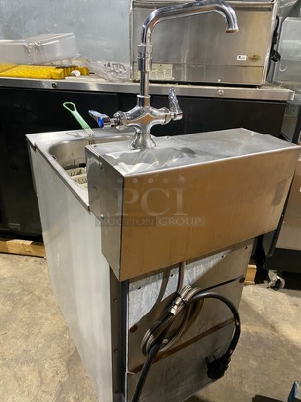 Frymaster Commercial Electric Powered Pasta Cooker! With Pasta Basket! All Stainless Steel! On Legs! WORKING WHEN REMOVED! Model: 8BCSD SN: 0706KN0010 208V 1 Phase - Image 3 of 12