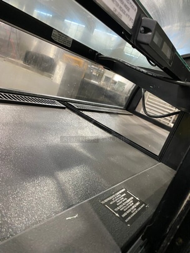 Structural Concepts Commercial Open Grab-N-Go Display Case Merchandiser! With Top Dry Display Case Merchandiser! With Rear Access Doors! NO COMPRESSOR! Model: SB57543631 SN: 597981EI133616 115V 60HZ 1 Phase - Image 6 of 9