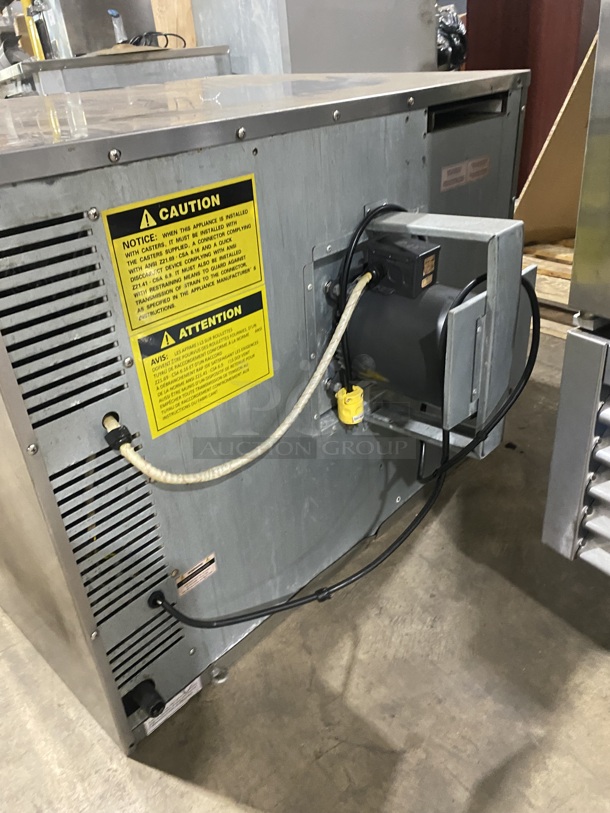 Sierra Stainless Steel Commercial Gas-Powered Full-Size Convection Oven w/ View Through Doors, Metal Oven Racks and Thermostatic Controls! - Image 4 of 8