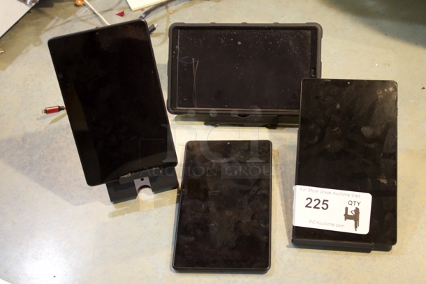 4 Tablets, Assorted Sizes W/ 3 Stands. 4x Your Bid