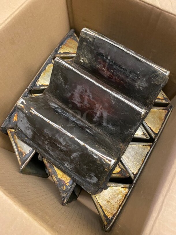 All One Money! All Aluminum Triangle Cake Molds! - Image 4 of 4
