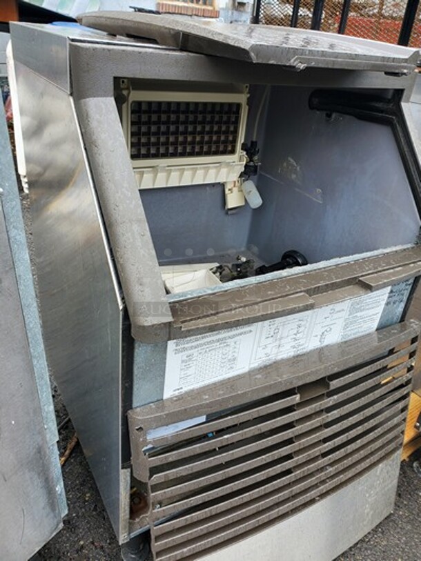 (4) All one money! Monitowoc ice maker|For parts Only (missing parts) - Image 3 of 12