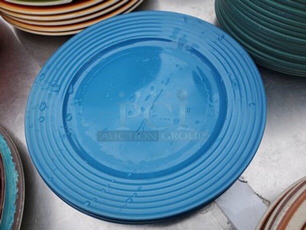 Round Porcelain Dinner Plate.