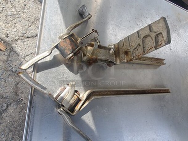 Can opener (One is not completed)  - Image 2 of 3