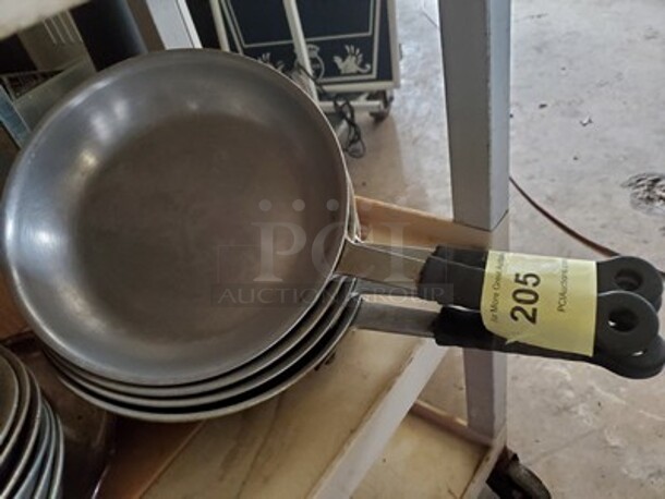 Fry Pan - Image 1 of 3