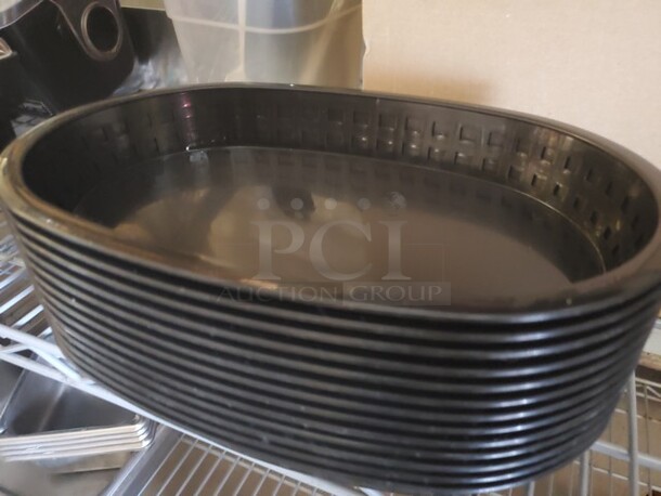 Black Oval Plastic Fast Food Basket - Image 1 of 2