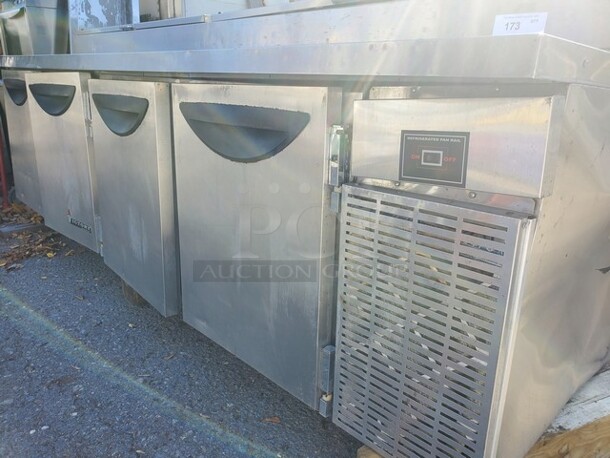 Victory VPT-119 4 Door Prep-Table 119X35X36 (Dent on one side) 115V - Image 7 of 10