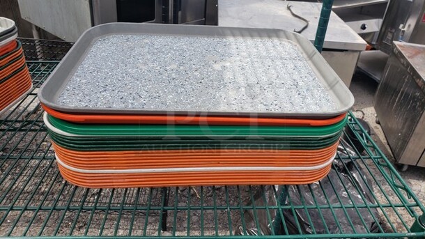 Lot of 21 Trays - Image 1 of 1