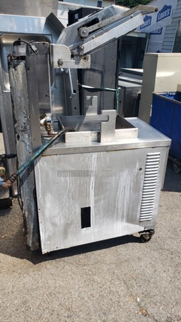 Henny Penny Natural Gas Pressure Fryer w/ Filter! - Image 5 of 8