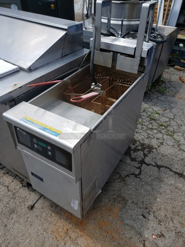 Pitco Electric Fryer!

480 V
3 PH
50/ 60 Hz  - Image 6 of 7